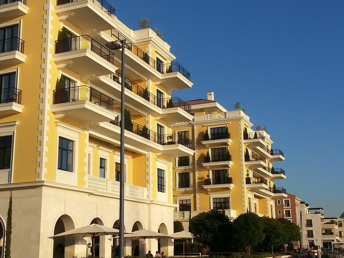 Apartments Aleksandra Risan Exterior photo